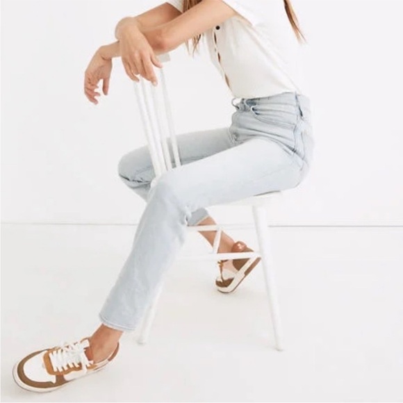 Madewell The Perfect Vintage Straight Fitzgerald Wash Jeans - Picture 2 of 16